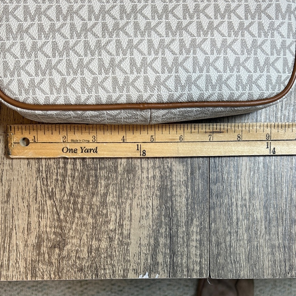 NWOT Michael Kors White and Brown Signature Crossbody Bag - Picture 12 of 14
